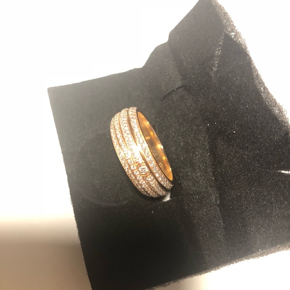 Piaget Possession 18K Rose Gold & Diamond Ring - Picture 3 of 7